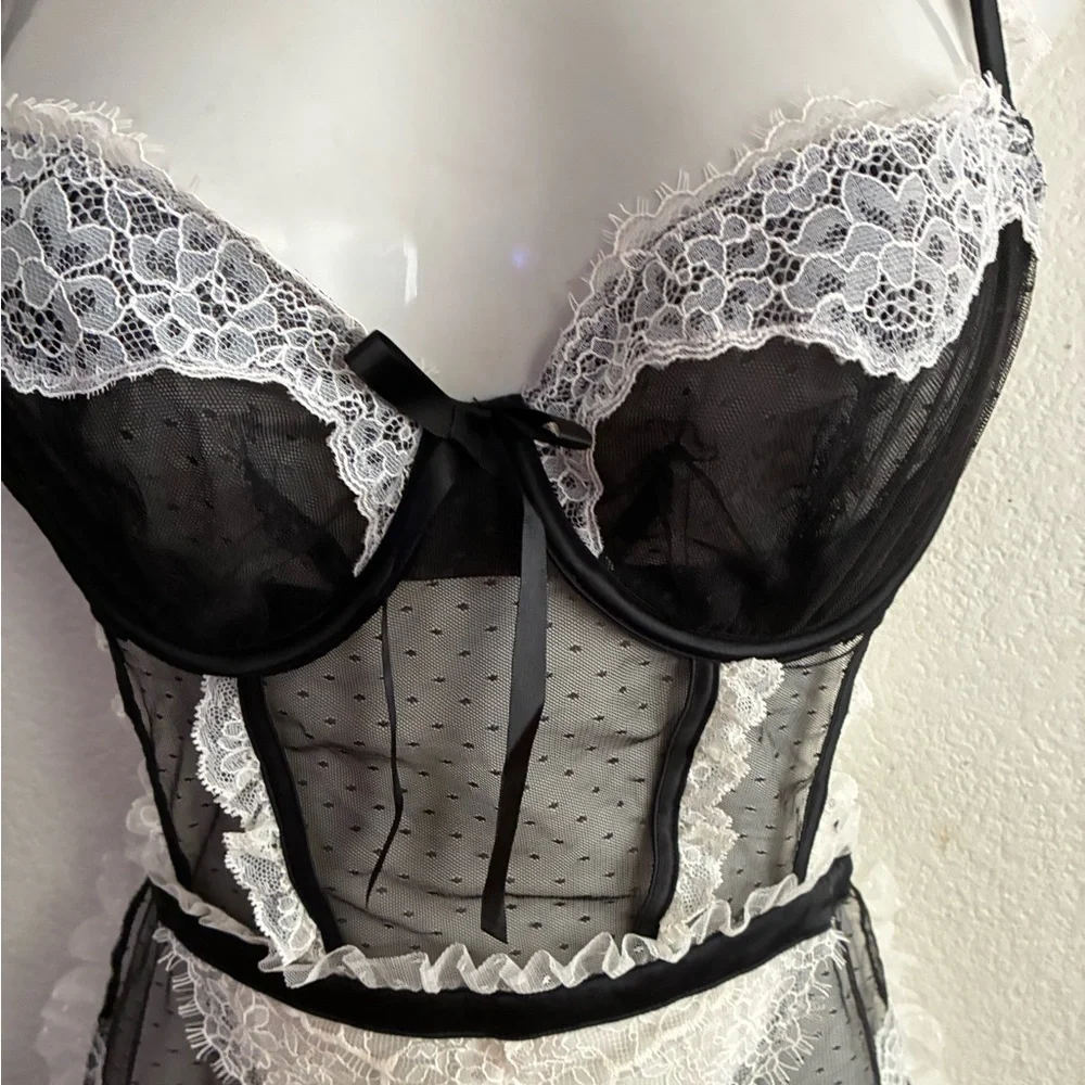 Victoria's Secret Black & White Lace Sheer French Maid Apron Lingerie L